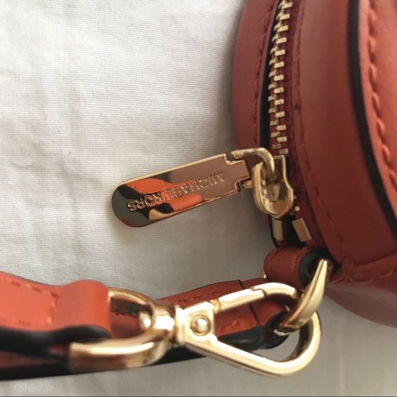Michael Kors Wristlet - Picture 4 of 7